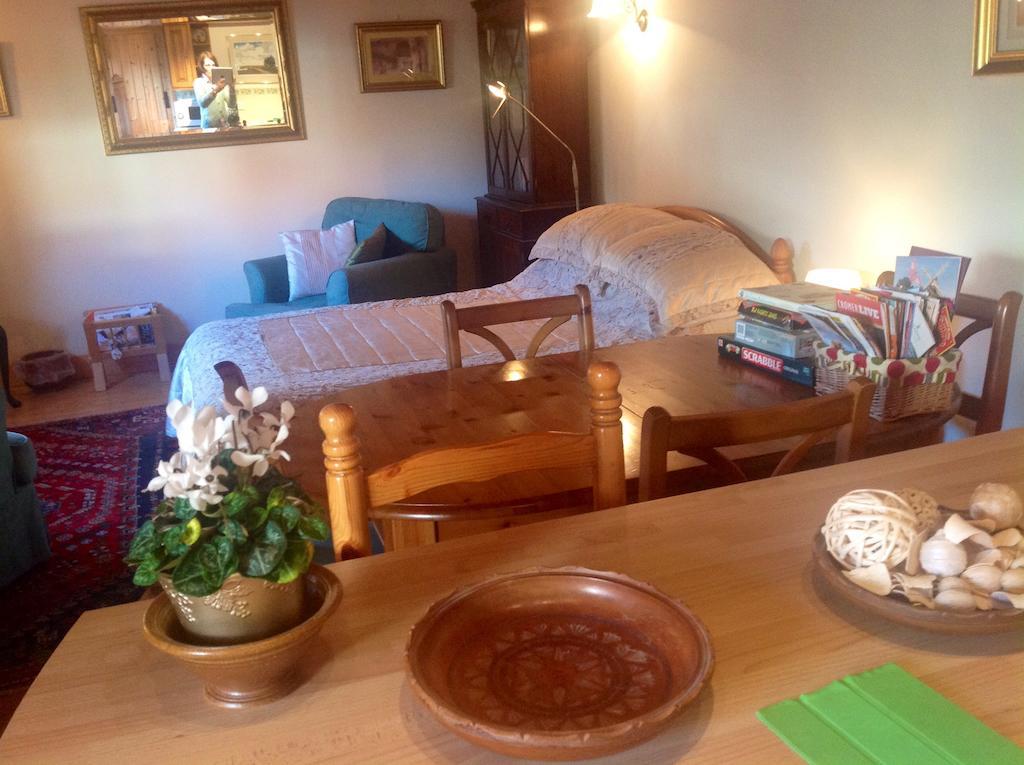 White House Farm Bed and Breakfast Hindolveston Habitación foto